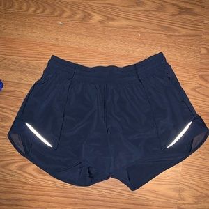 Lulu hotty hot shorts- SOLD DO NOT BUY